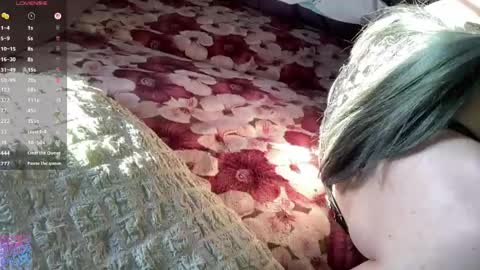 Amelia online show from May 24, 1:50 pm