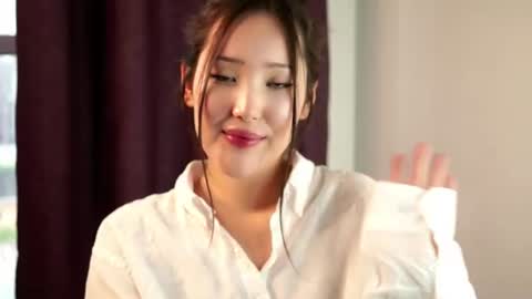 lillie_sun online show from June 15, 1:36 pm