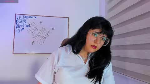 lillit_darkheart_ online show from November 1, 10:42 pm