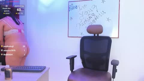 lillit_darkheart_ online show from October 27, 12:43 am