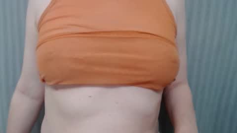 Snapshot of lillkit chatting on December 1, 11:51 pm Lilu online show from December 1, 11:51 pm