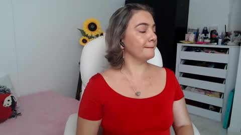 Lilly online show from December 29, 1:06 pm