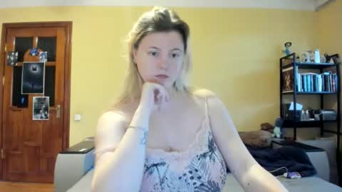 Lilly Depp online show from February 24, 2:42 pm