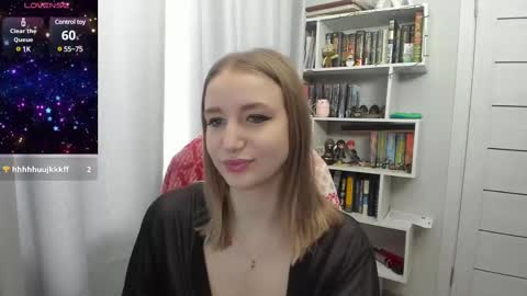 Snapshot of lillyfan_x chatting on January 28, 4:29 am LillyFan X online show from January 28, 4:29 am