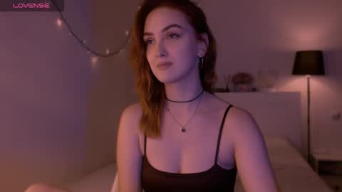 LillyFarey online show from September 14, 6:09 pm