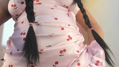 lillyy16 online show from May 25, 11:27 am