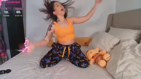 Roxy online show from October 30, 1:17 am