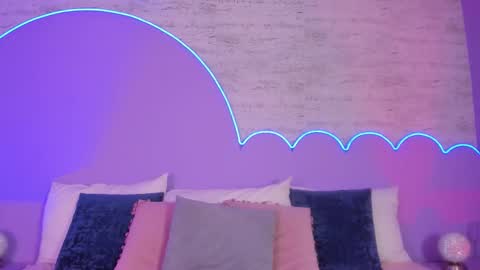 Snapshot of lilou_albrecht chatting on September 18, 12:20 pm Lilou online show from September 18, 12:20 pm