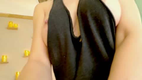 Lilou  online show from March 19, 12:54 pm