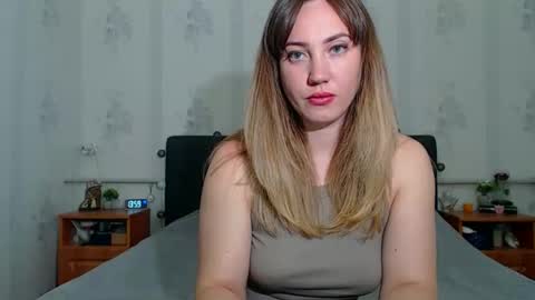lilu_cute25 online show from April 8, 11:02 am