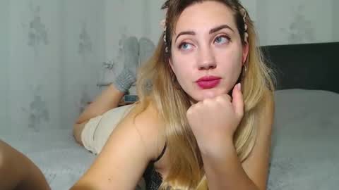 lilu_cute25 online show from October 21, 9:29 pm