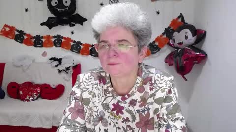 Lilu online show from October 16, 12:27 pm