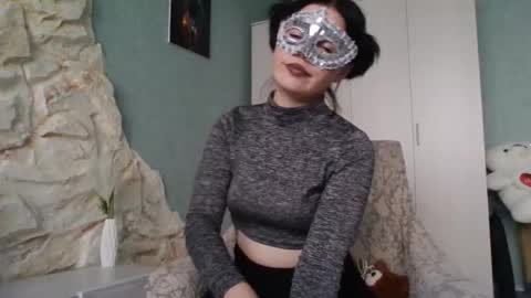 lily201100 online show from October 4, 12:36 pm