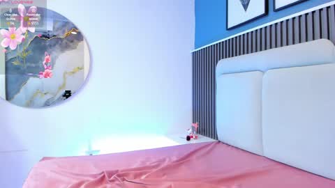  lily  online show from April 16, 5:07 am