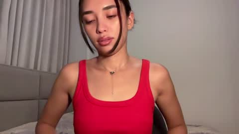 Lily online show from June 19, 8:04 pm