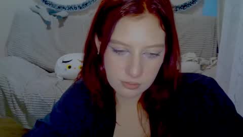 lily_ember online show from December 21, 7:20 pm