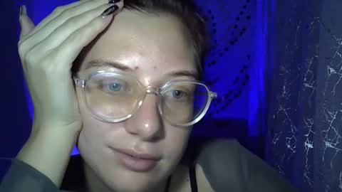 lily_ember online show from October 25, 10:43 pm