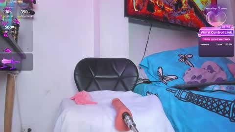   online show from April 6, 5:36 pm