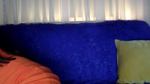 Snapshot of lily_litle chatting on February 19, 8:31 pm Lily Litle online show from February 19, 8:31 pm