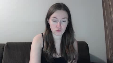 lily_love_x online show from February 17, 11:22 pm