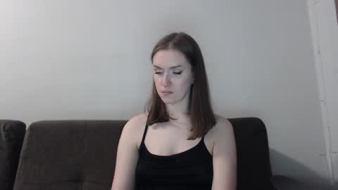 lily_love_x online show from October 16, 10:19 pm