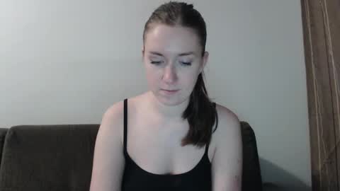 lily_love_x online show from February 26, 2:41 am