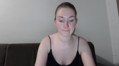 lily_love_x online show from November 19, 3:28 am