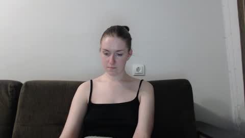 lily_love_x online show from October 3, 12:31 am