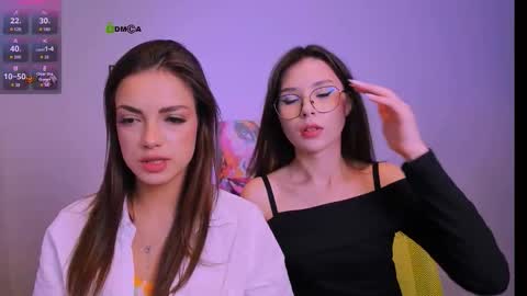 Snapshot of lily_morty chatting on September 17, 7:50 pm Lily online show from September 17, 7:50 pm