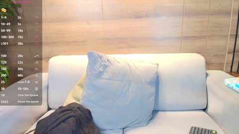 lily_waist online show from April 9, 6:19 am