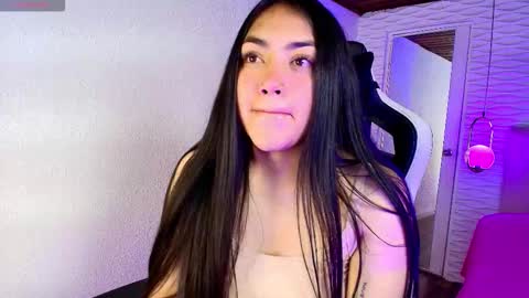Snapshot of lily_waist chatting on September 16, 12:07 pm lily_waist online show from September 16, 12:07 pm