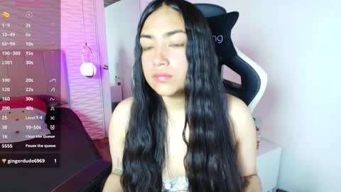 lily_waist online show from January 7, 11:26 am