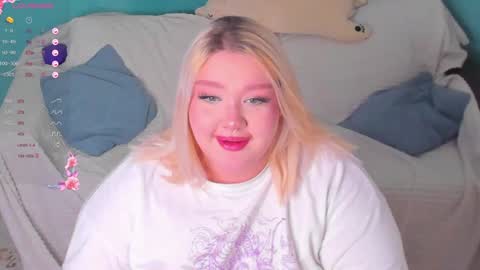 Lily online show from January 31, 3:00 pm