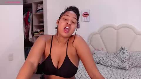 Lily.. online show from January 25, 6:13 pm