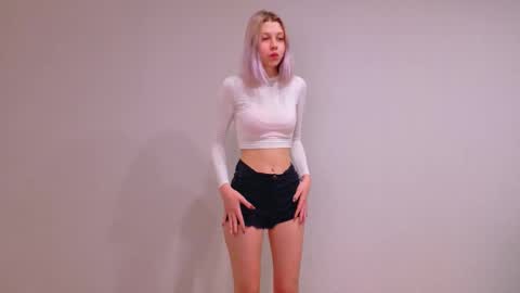 Lily online show from December 2, 2:10 am