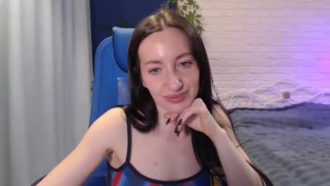 Lily online show from October 19, 7:46 am