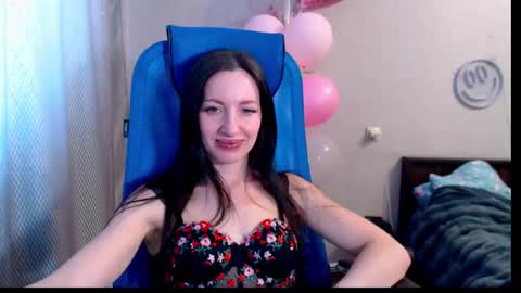 Lily online show from February 1, 9:32 am