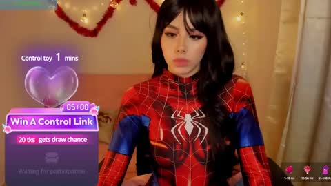 Snapshot of lilyrouse_ chatting on December 23, 4:55 am lily help me to collect more cosplay online show from December 23, 4:55 am