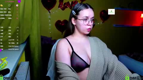 Lily online show from February 3, 5:50 pm