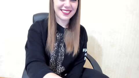 Snapshot of limebabykristi123 chatting on January 21, 2:15 pm online show from January 21, 2:15 pm