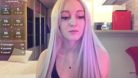 lin_xi online show from January 25, 8:53 am