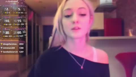 lin_xi online show from March 2, 9:01 pm