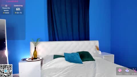 Lina blueeyed    GMT3 1100-1700 Mon Wed Thu Sat Sun online show from October 15, 10:16 am