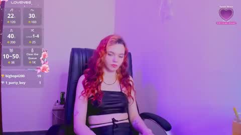 Snapshot of lina_lin_ chatting on February 25, 3:09 pm Lina online show from February 25, 3:09 pm