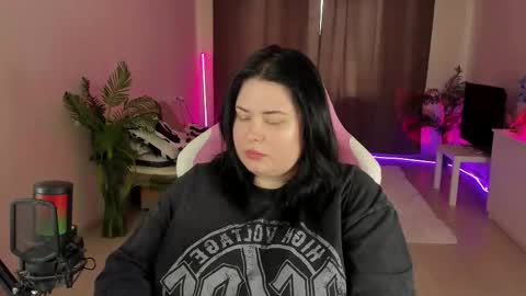 lina_linx online show from September 19, 6:50 am