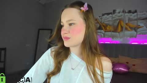 Lina online show from May 8, 9:15 am