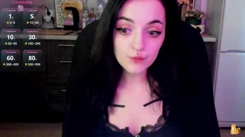 Lina 3  1715622743 online show from February 18, 8:05 am