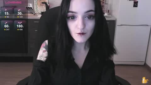 Lina 3  1715622743 online show from November 24, 7:51 am