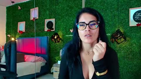 Lina  online show from November 10, 11:46 am