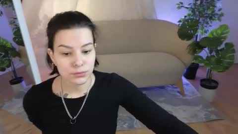 linanight online show from November 22, 10:07 pm